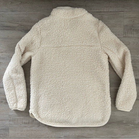 Cream Sherpa Pullover size Medium - Picture 2 of 14